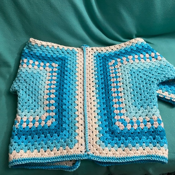 Crochet cardigan - Picture 2 of 3